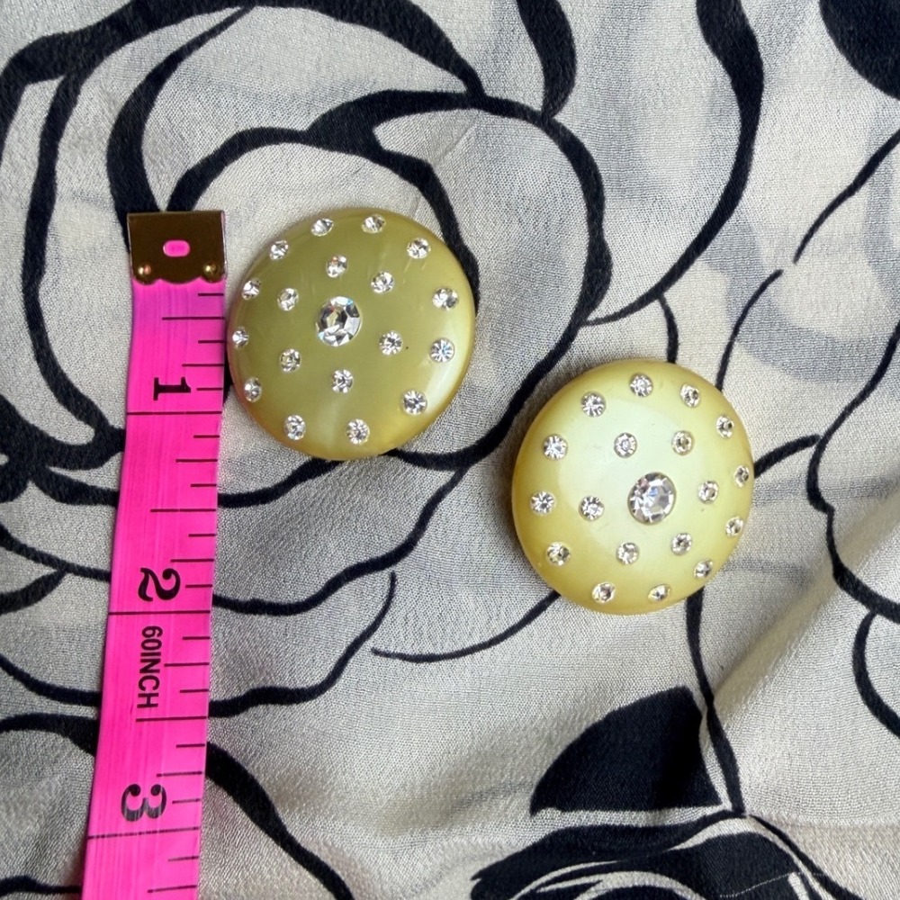Vintage Round Rhinestone Clip On Earrings Yellow Resin Statement - Picture 5 of 5